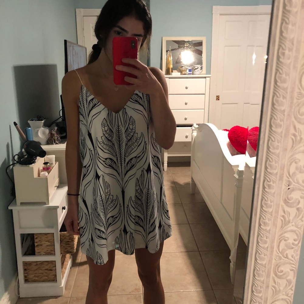 white dress w black design